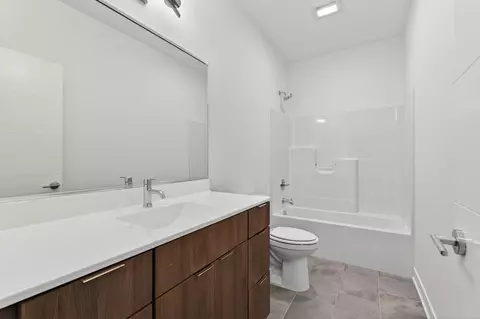 Bath - 347 Sawgrass Dr, Crown Point, IN 46307 photo 4 of 4