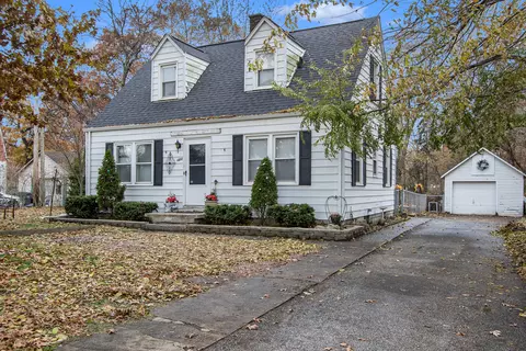 4056 Cleveland St, Gary, IN 46408
