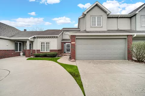 633 W 94th Ct, Crown Point, IN 46307