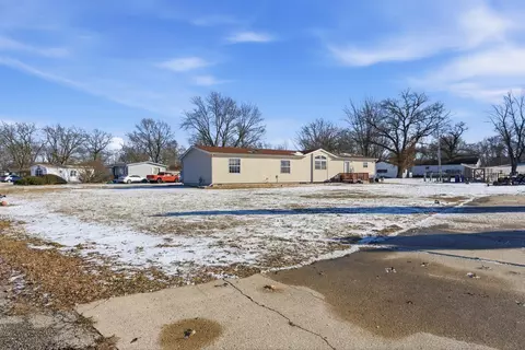 4827 E 994, De Motte, IN 46310 photo 21