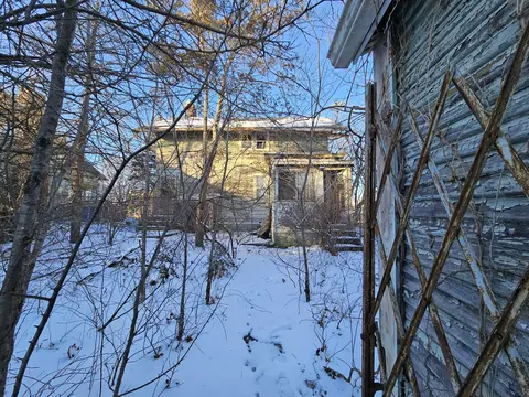Exterior - 445 E Ridge Rd, Gary, IN 46409 photo 3 of 5