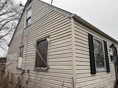 1942 Mckinley St, Gary, IN 46404 photo 2