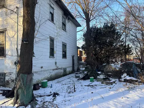 563 Pennsylvania St, Gary, IN 46402 photo 4