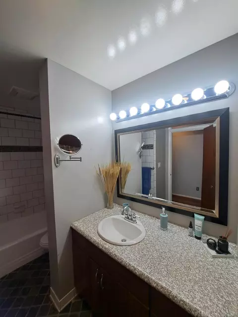 Bath - 8400 Forest Ave, Gary, IN 46403 photo 1 of 4