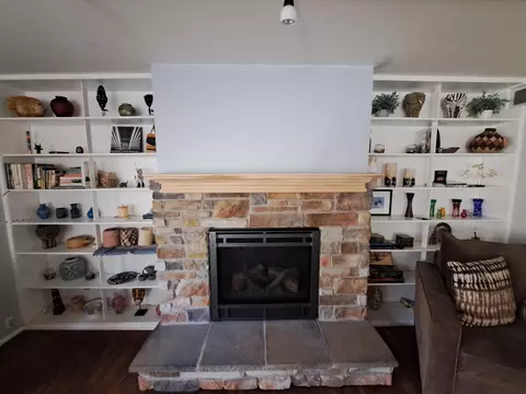 Living - 8400 Forest Ave, Gary, IN 46403 photo 2 of 4