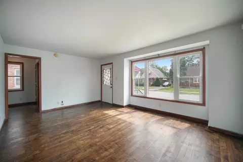 Living - 7230 Mclaughlin Ave, Hammond, IN 46324 photo 2 of 2