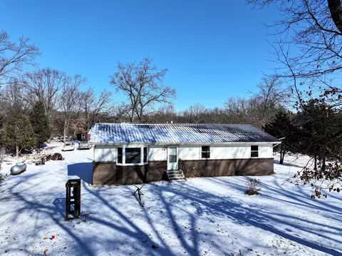 15500 W 450, Medaryville, IN 47957
