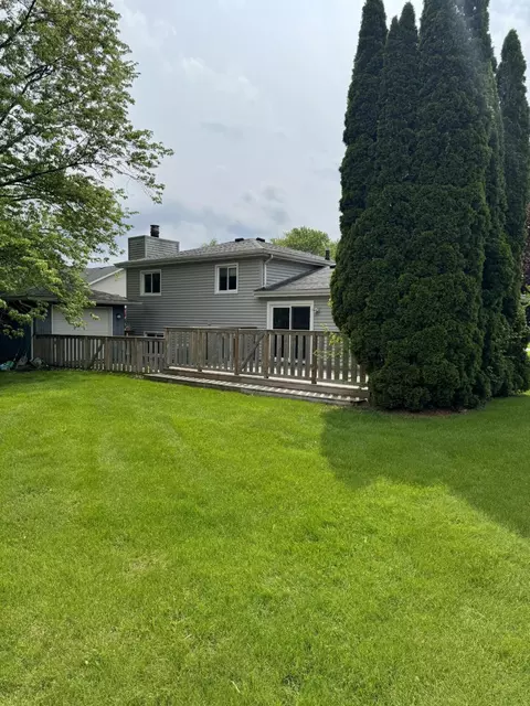 Exterior - 3229 Rustic Ln, Crown Point, IN 46307 photo 2 of 4