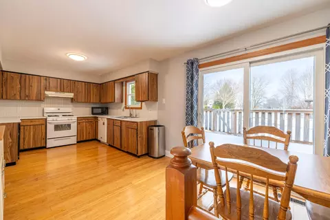 Kitchen - 3229 Rustic Ln, Crown Point, IN 46307 photo 2 of 2