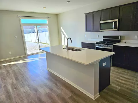 Kitchen - 10478 Morse Pl, Saint John, IN 46373 photo 2 of 4