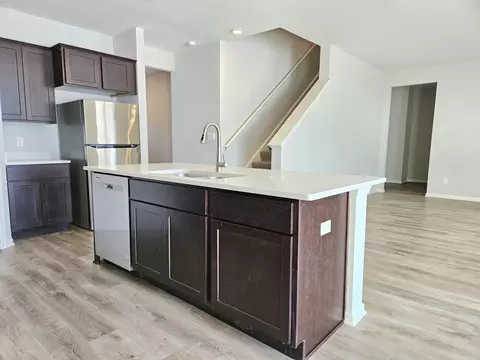 Kitchen - 10478 Morse Pl, Saint John, IN 46373 photo 3 of 4