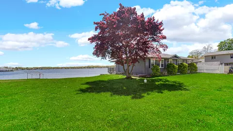 238 W Johnson Rd, La Porte, IN 46350