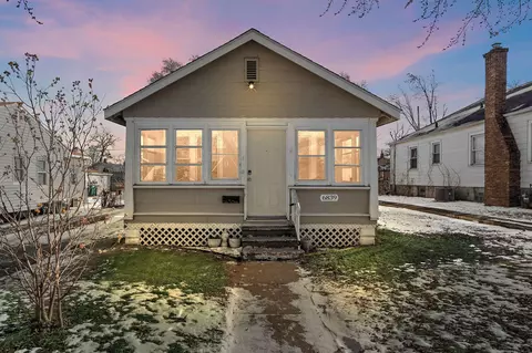 6839 Arkansas Ave, Hammond, IN 46323
