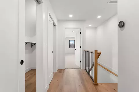 Entry Way - 3979 Tomahawk Cir, La Porte, IN 46350 photo 4 of 5