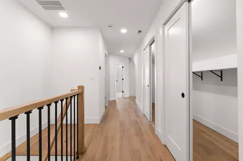 Entry Way - 3979 Tomahawk Cir, La Porte, IN 46350 photo 5 of 5
