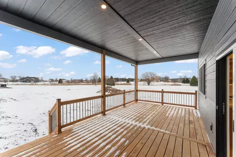 Exterior - 3979 Tomahawk Cir, La Porte, IN 46350 photo 3 of 8