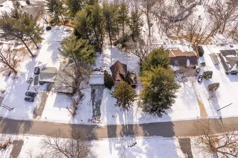 3675 E 32nd Ct, Hobart, IN 46342 photo 4
