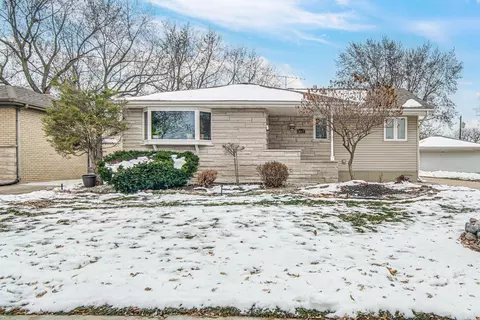 8017 Madison Ave, Munster, IN 46321