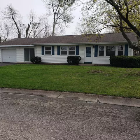 384 Lahonda Dr, Valparaiso, IN 46385