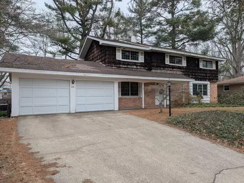 405 Spruce Dr, Trail Creek, IN 46360