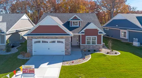 12751 Creekside Dr, Cedar Lake, IN 46303