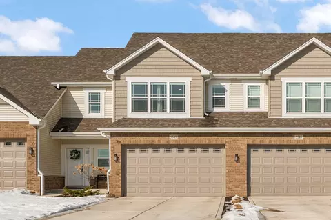 Exterior - 5547 Victoria Pl, Crown Point, IN 46307 photo 1 of 7