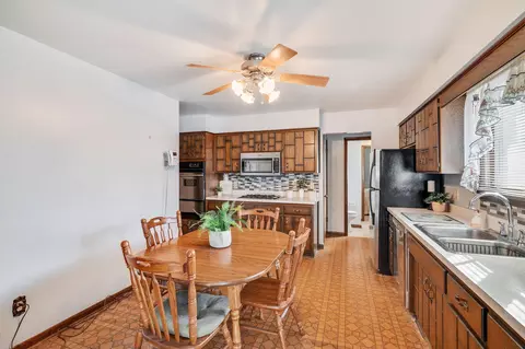Kitchen - 8120 Tapper Ave, Munster, IN 46321 photo 3 of 3