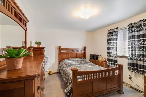 Bedroom - 8120 Tapper Ave, Munster, IN 46321 photo 2 of 3