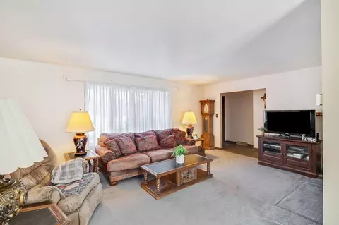 Living - 8120 Tapper Ave, Munster, IN 46321 photo 1 of 2