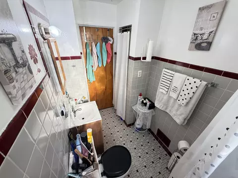 Bath - 1704 Central Ave, Whiting, IN 46394 photo 1 of 2