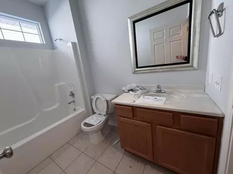 Bath - 1436 Bohling Pl, Crown Point, IN 46307 photo 1 of 2