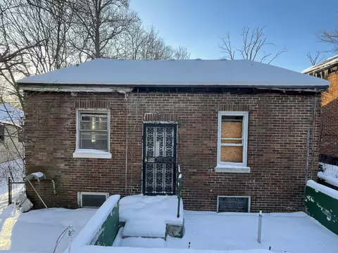 Exterior - 4169 Monroe St, Gary, IN 46408 photo 6 of 8