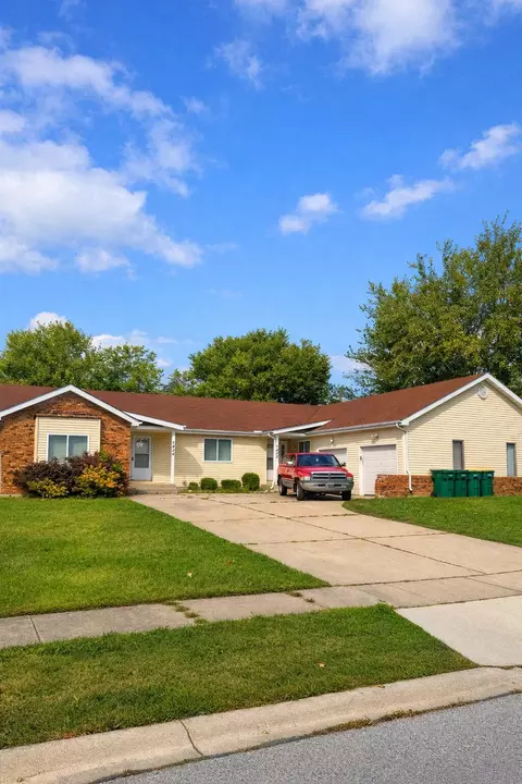 7432-34 Noble St, Merrillville, IN 46410