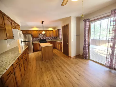 Kitchen - 13291 County Rd 700, De Motte, IN 46310 photo 5 of 5