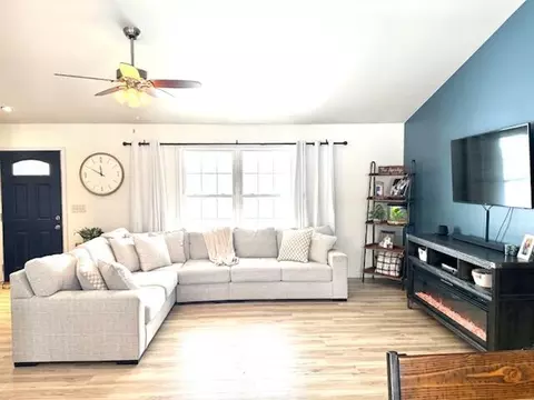 Living - 1781 Kelly Ct, Wheatfield, IN 46392 photo 2 of 2