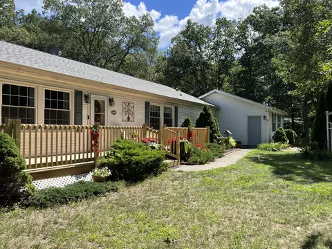 10901 N 555, De Motte, IN 46310 photo 1
