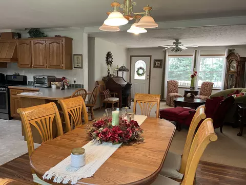 10901 N 555, De Motte, IN 46310 photo 12