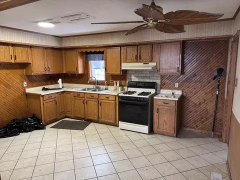 Kitchen - 10683 N 253, De Motte, IN 46310 photo 1 of 1