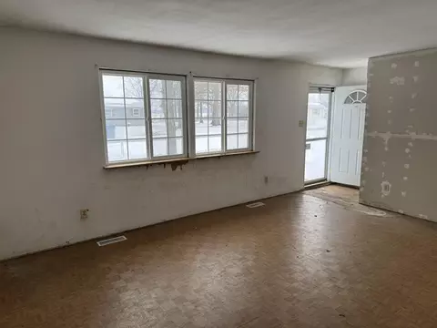 Living - 10683 N 253, De Motte, IN 46310 photo 1 of 4