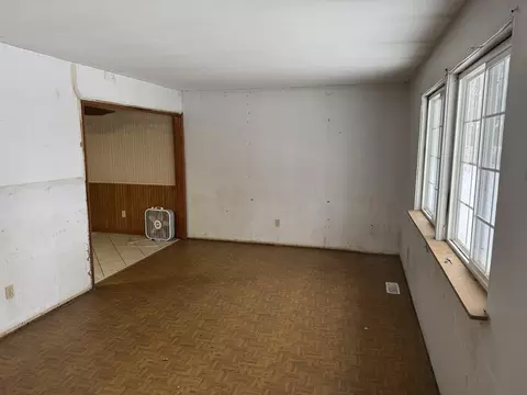 Living - 10683 N 253, De Motte, IN 46310 photo 2 of 4