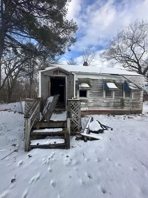 2012 Hovey Pl, Gary, IN 46406