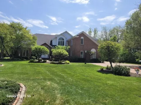 Exterior - 955 Killarney Dr, Dyer, IN 46311 photo 7 of 8