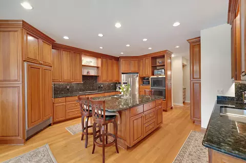 Kitchen - 955 Killarney Dr, Dyer, IN 46311 photo 1 of 4