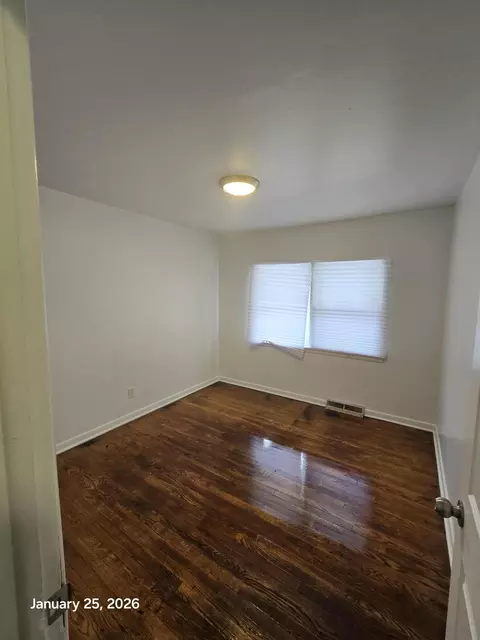 Bedroom - 1676 W 13th Ave, Gary, IN 46404 photo 3 of 5