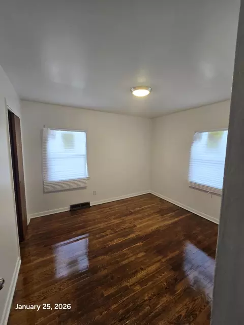Bedroom - 1676 W 13th Ave, Gary, IN 46404 photo 1 of 5