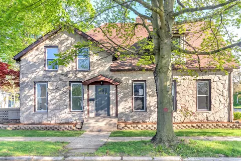 1112 Jefferson Ave, La Porte, IN 46350