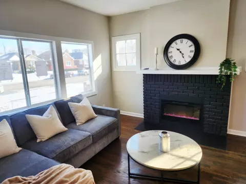 Living - 418 Taft St, Gary, IN 46404 photo 2 of 2