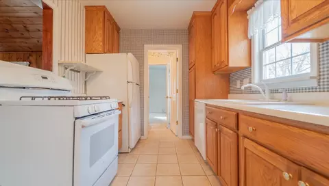 18 Diana Rd, Ogden Dunes, IN 46368 photo 7