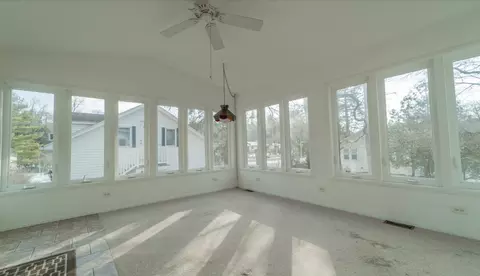 18 Diana Rd, Ogden Dunes, IN 46368 photo 5