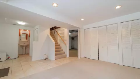 18 Diana Rd, Ogden Dunes, IN 46368 photo 11